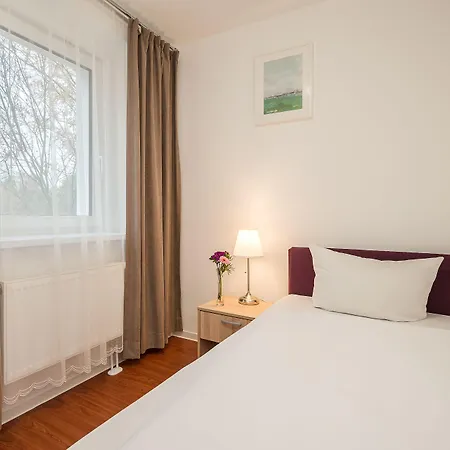 Szálloda Hotel City Green Berlin 3*