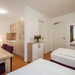 Hotel City Green Berlin 3*