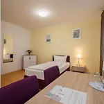 Hotel City Green Berlin 3*